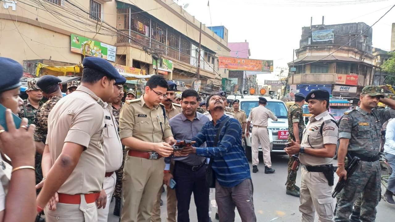 रामनवमी को लेकर प्रशासन अलर्ट, एसपी के नेतृत्व में किया फ्लैग मार्च