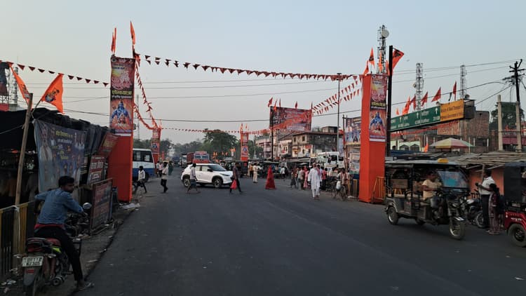 पूरा कोढ़ा रामनवमी पर भगवामय हुआ