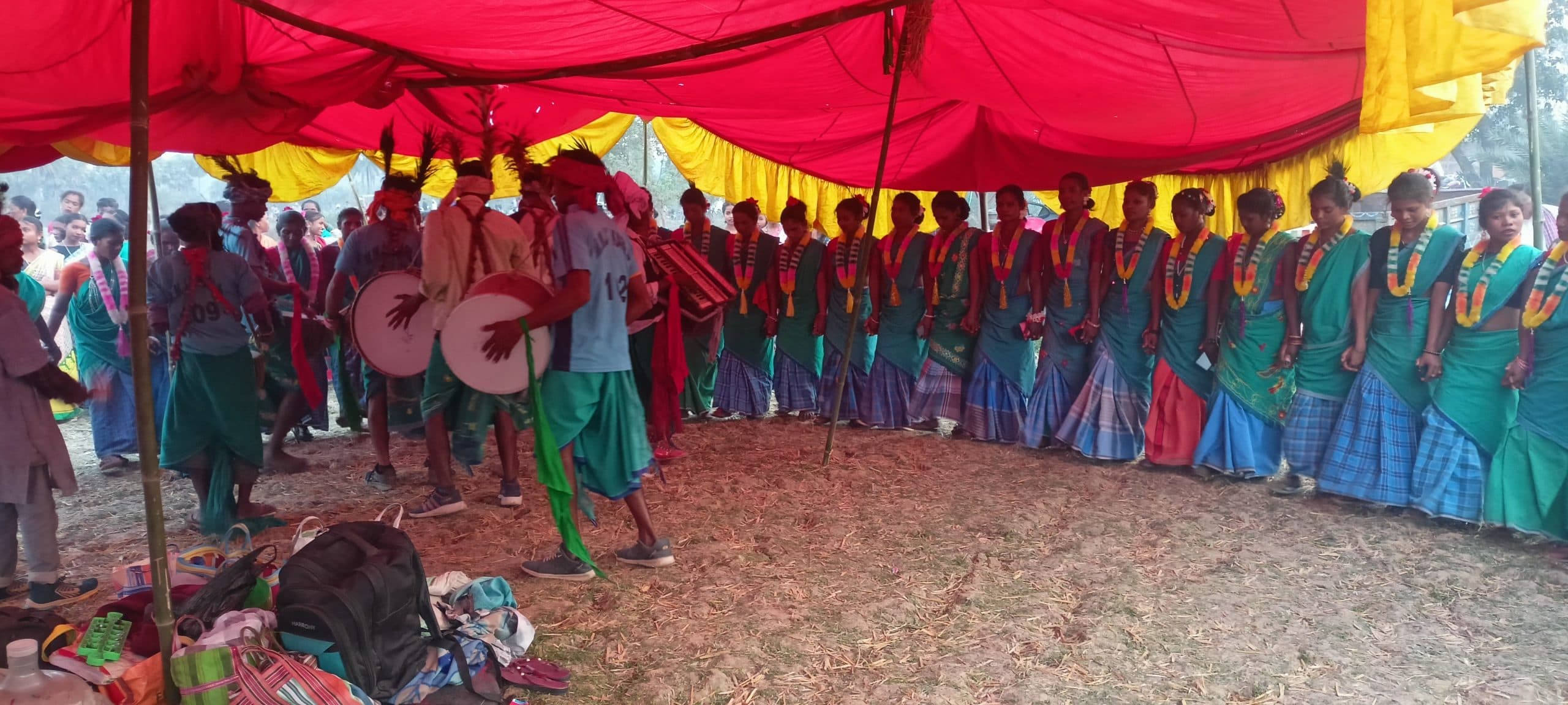 लांगडें  नाच में बेहतर प्रदर्शन प्रदर्शन करनेवाली टीम हुई सम्मानित