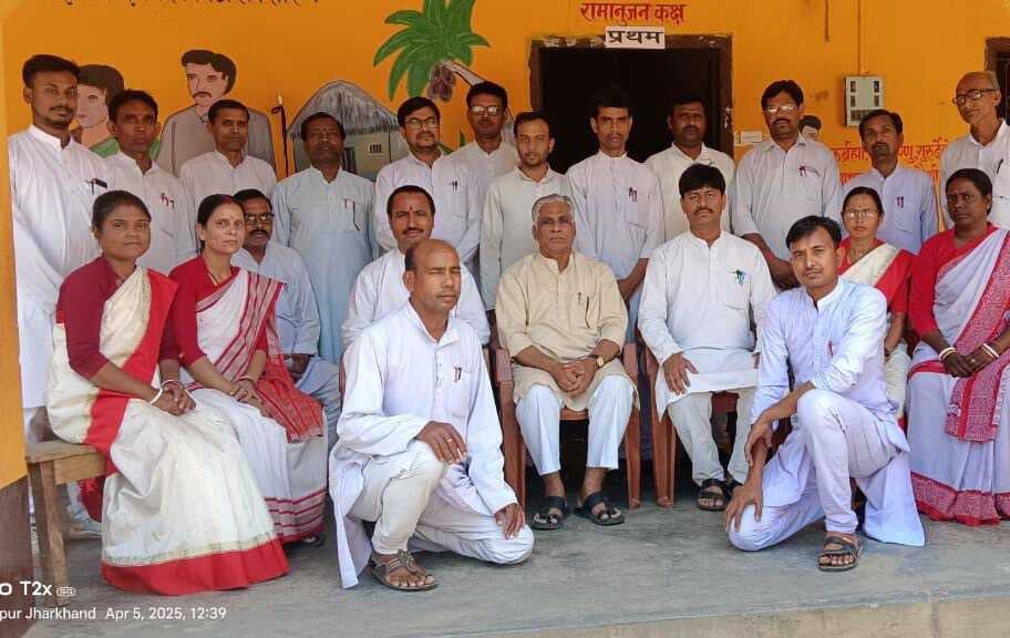 विद्या भारती के क्षेत्रीय मंत्री ने शिशु मंदिर का किया निरीक्षण