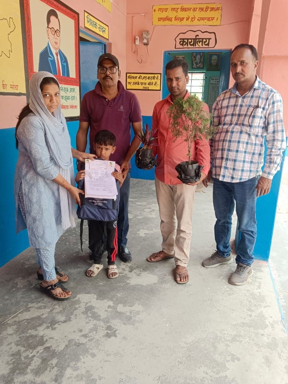 नव नामांकित बच्चे पौधरोपण के बाद करेंगे देखभाल