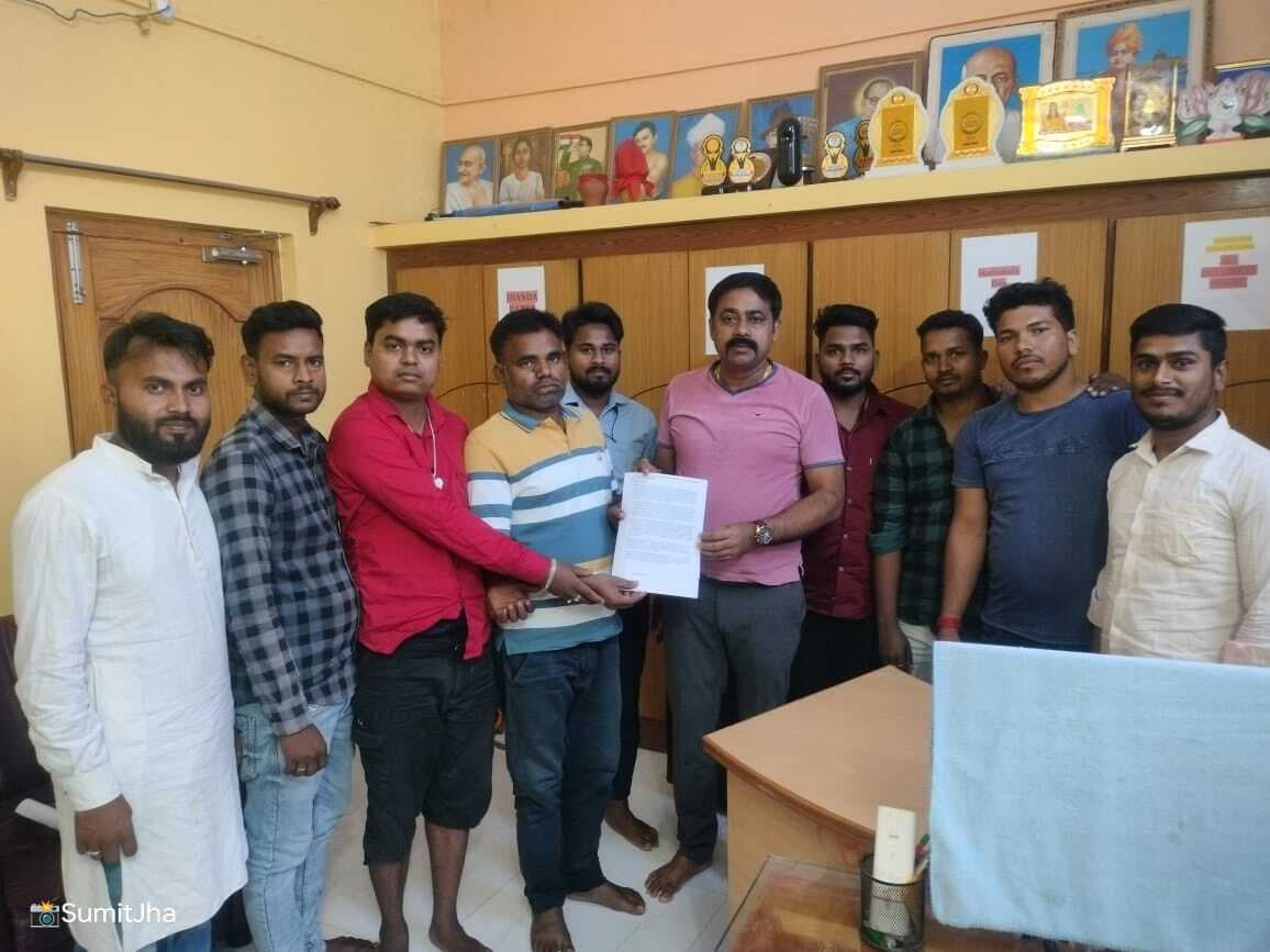 युवाओं का रोजगार नहीं छीने राज्य सरकार : गंगा नारायण सिंह