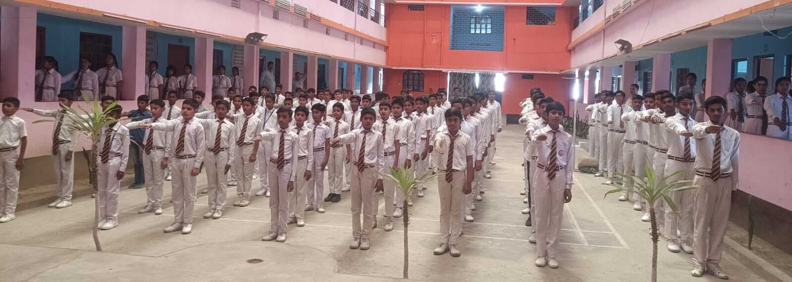 नये सत्र में छात्र-छात्राओं ने विशेषज्ञ व बहुमुखी प्रतिभा होने का किया बखान