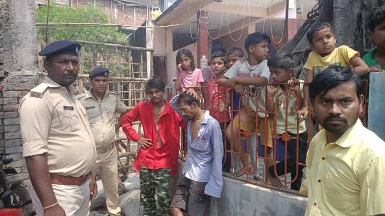 ई- रिक्शा चालक ने साथी संग मिलकर युवक को पीटा, धराये