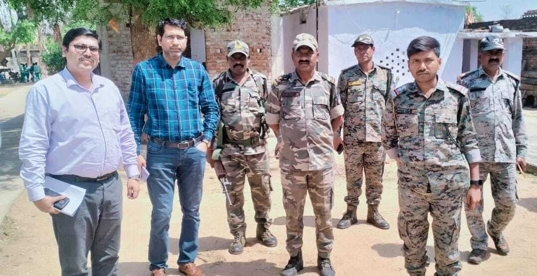 अधिकारियों ने रामनवमी जुलूस मार्ग का किया निरीक्षण