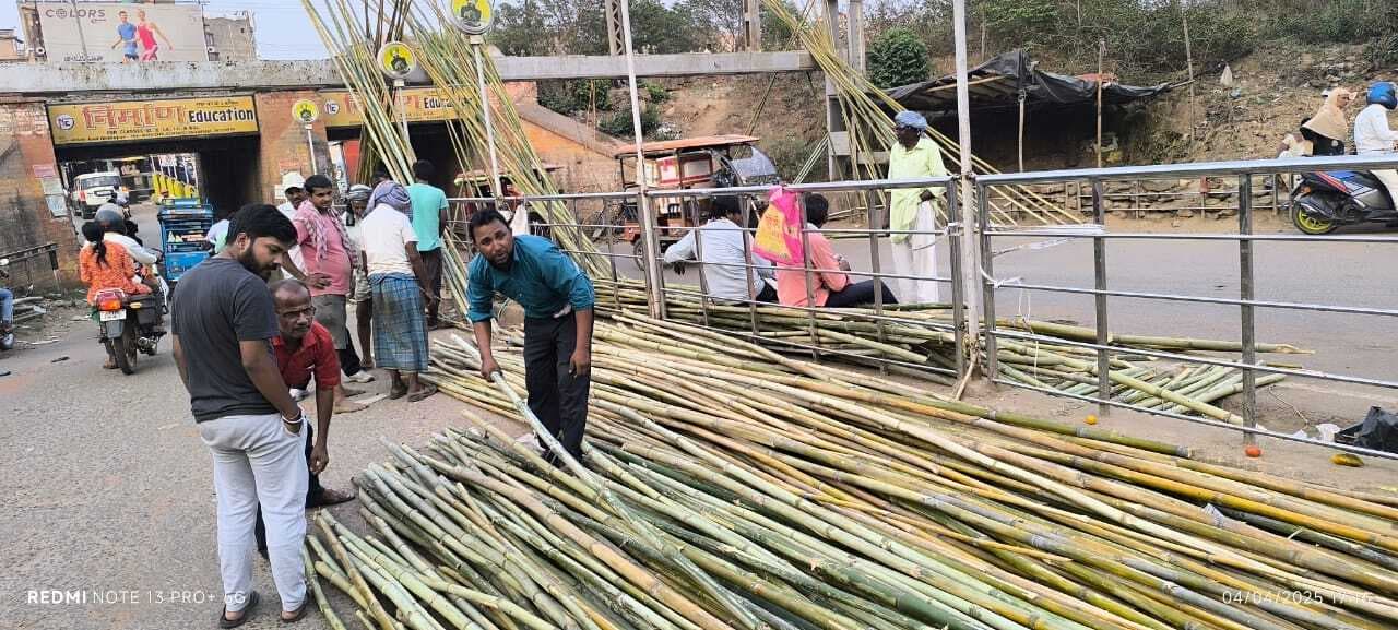 रामनवमी आज, बाजार में खूब हुई महावीरी पताका की बिक्री