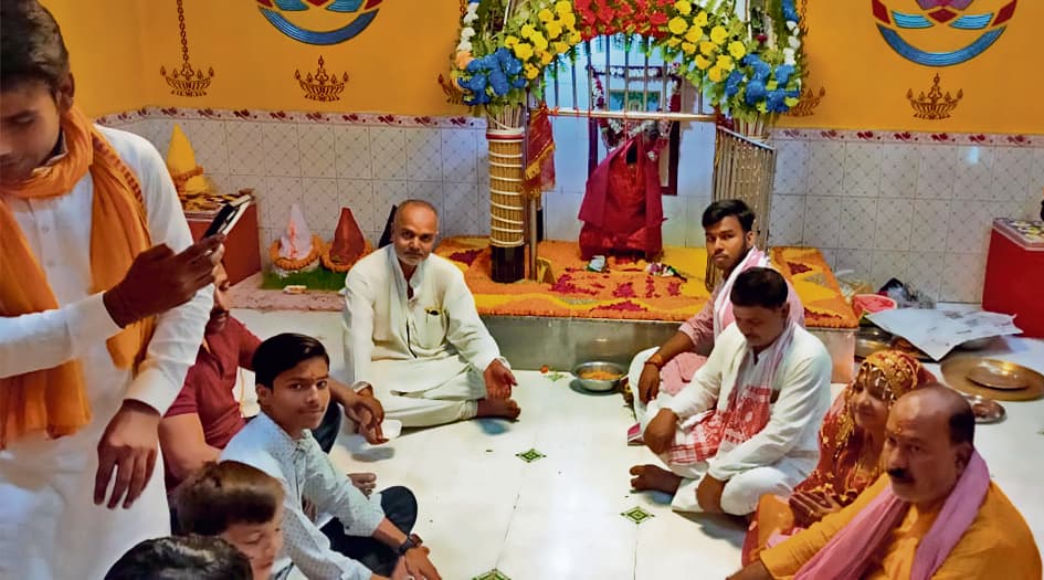 Chhapra News : श्रद्धालुओं ने की मां महागौरी की पूजा