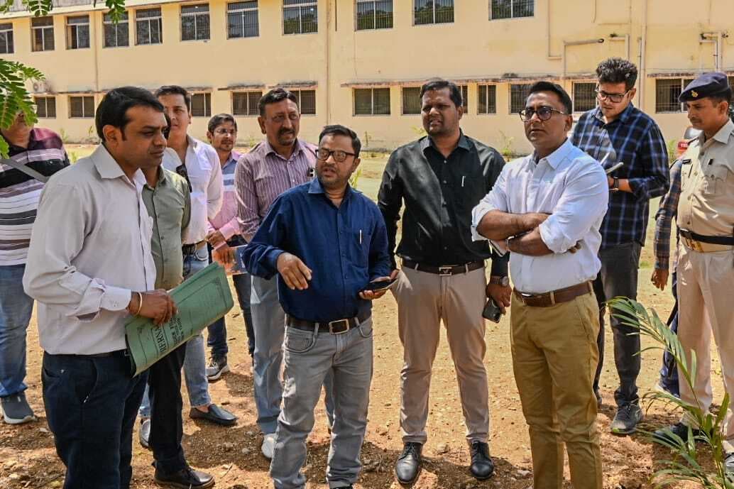 deoghar news : शिल्पग्राम का किया जा रहा जीर्णोद्धार, सुविधाएं होंगी दुरुस्त : डीसी