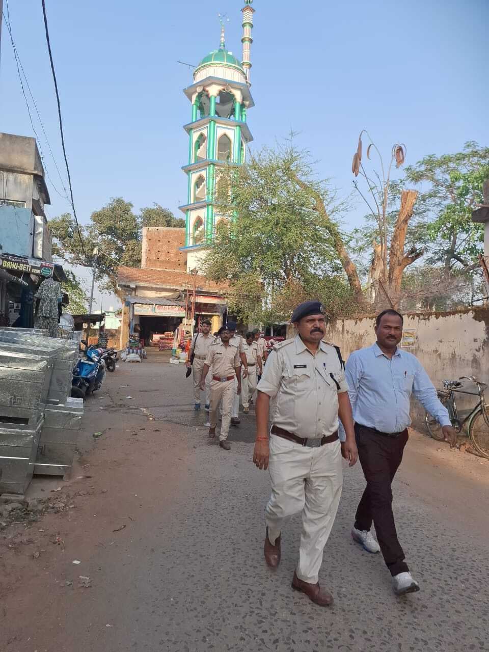 रामनवमी व चैती दुर्गा पूजा को लेकर फ्लैग मार्च