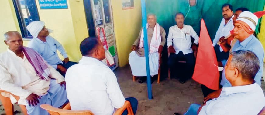 hajipur news. भाकपा माले की बैठक में बरांटी थाना के समक्ष प्रदर्शन का निर्णय