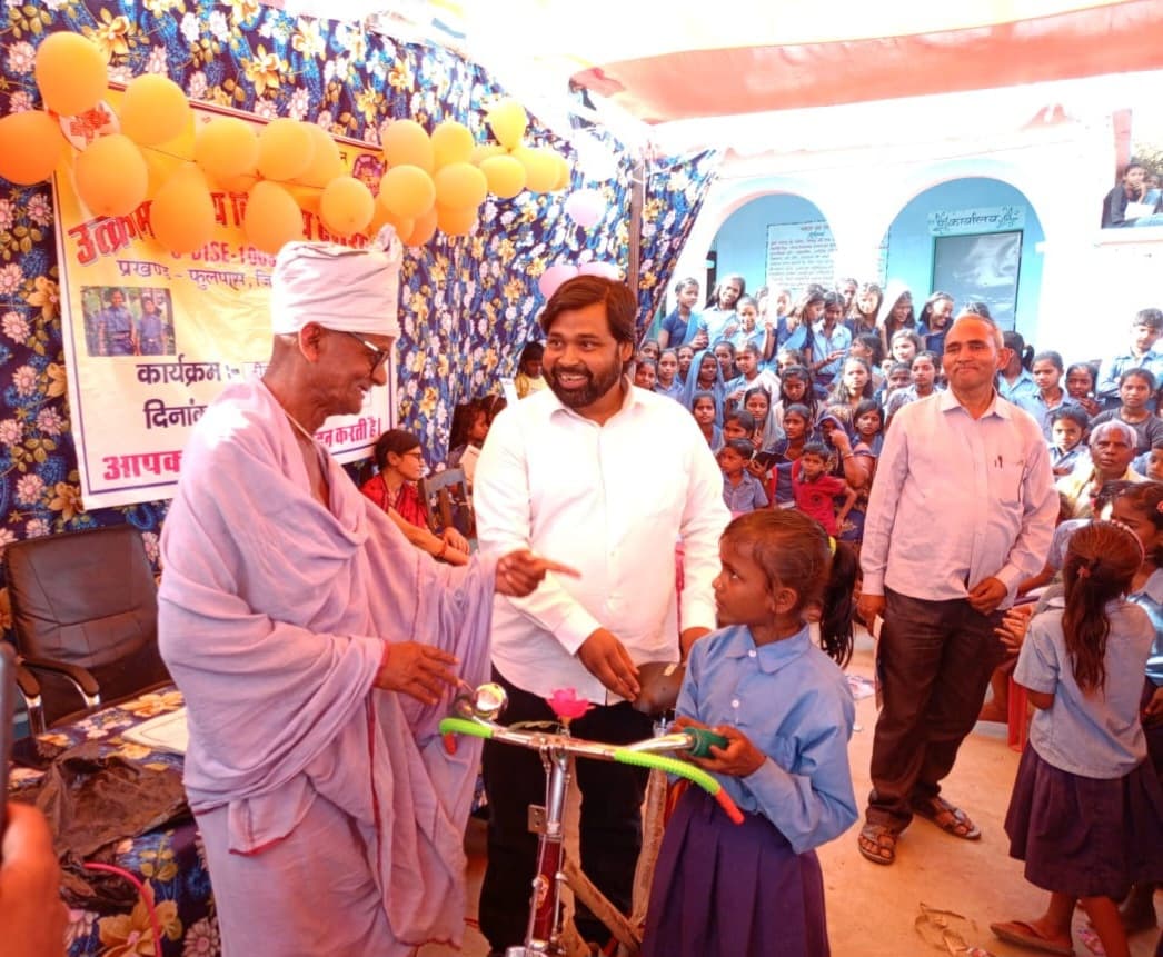 Madhubani News : प्रवेशोत्सव व दीक्षांत समारोह का हुआ आयोजन