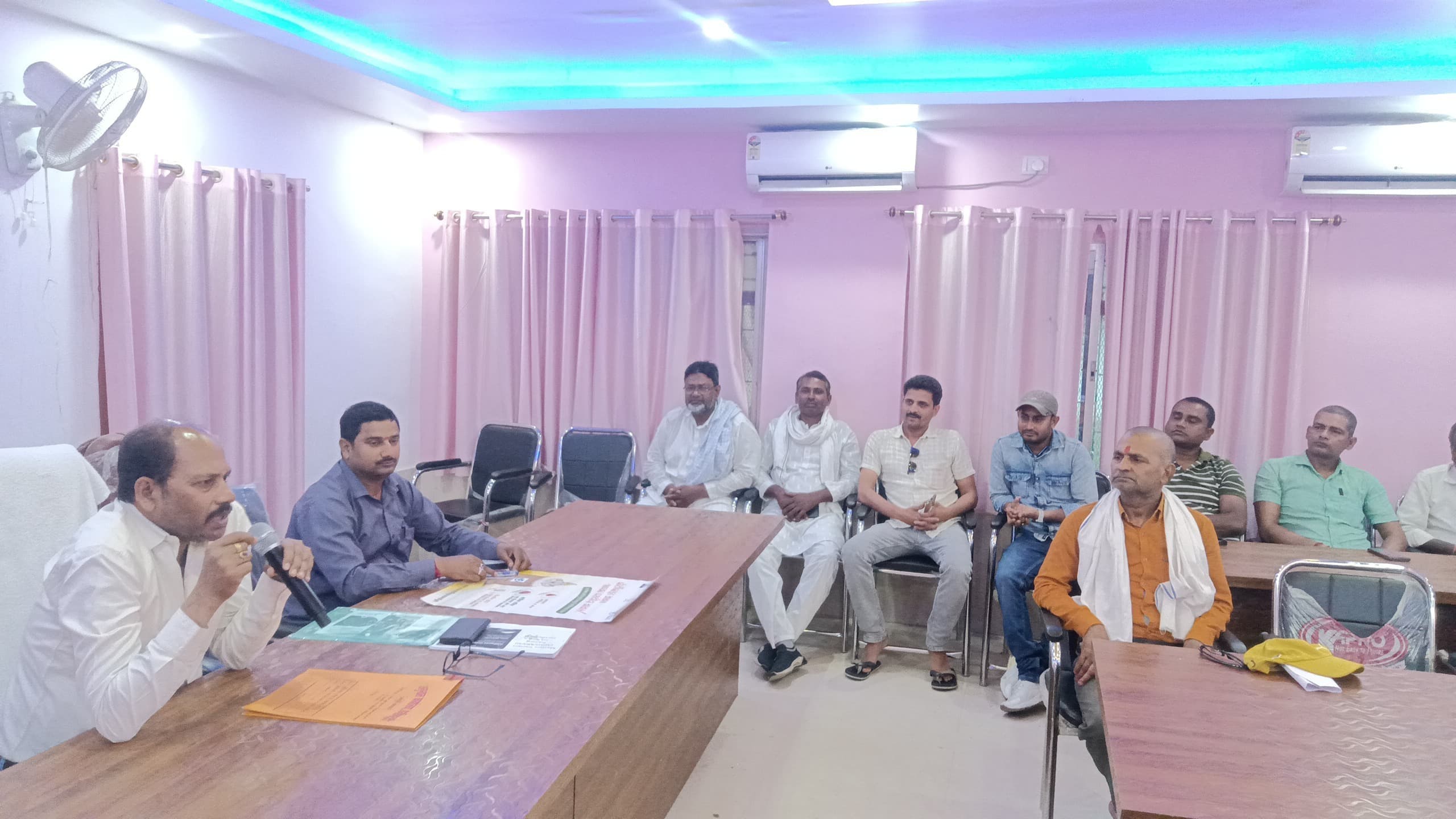 Madhubani News : प्रवेशोत्सव व दीक्षांत समारोह का हुआ आयोजन