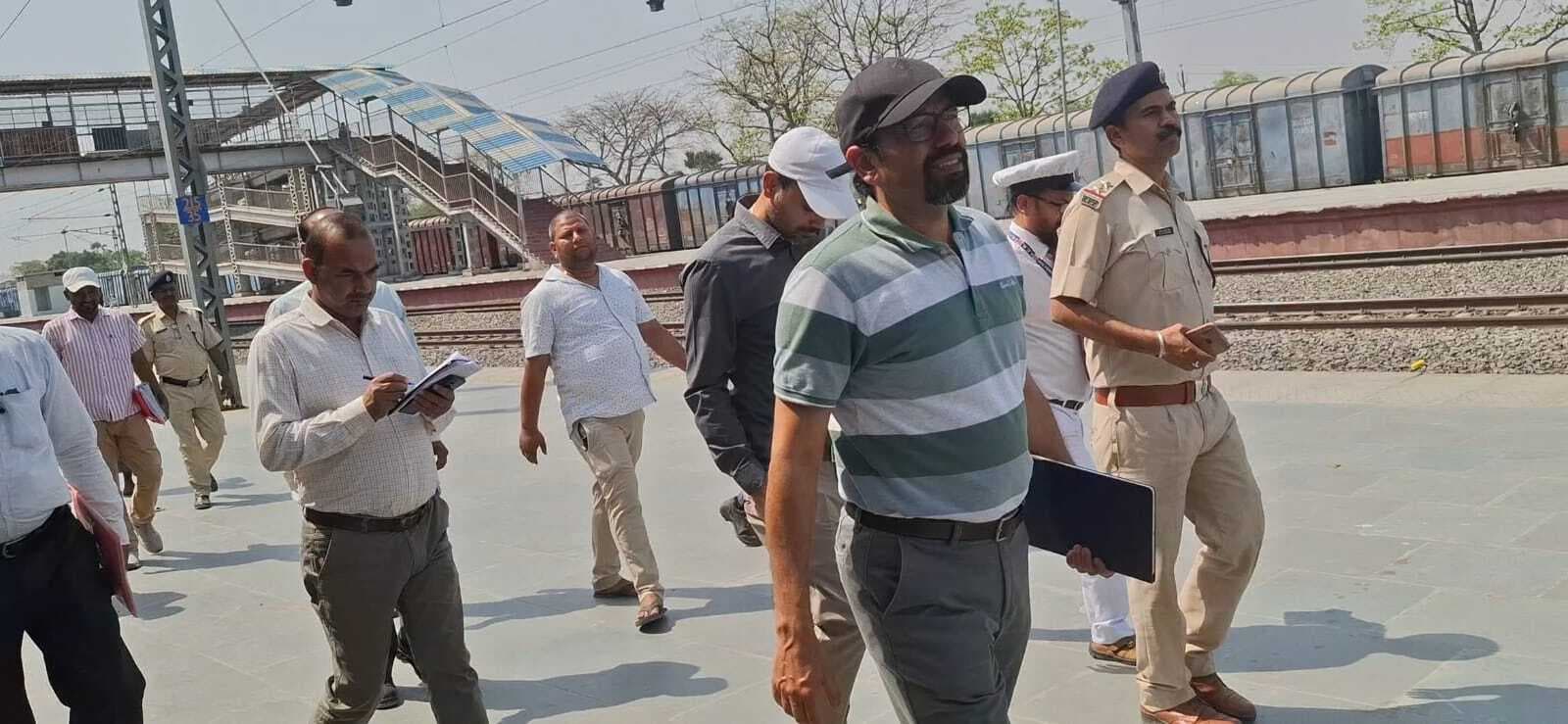 Railway news from Samastipur:यात्री सुविधाओं को बेहतर बनाने के लिए रेल प्रशासन प्रतिबद्ध : डीआरएम