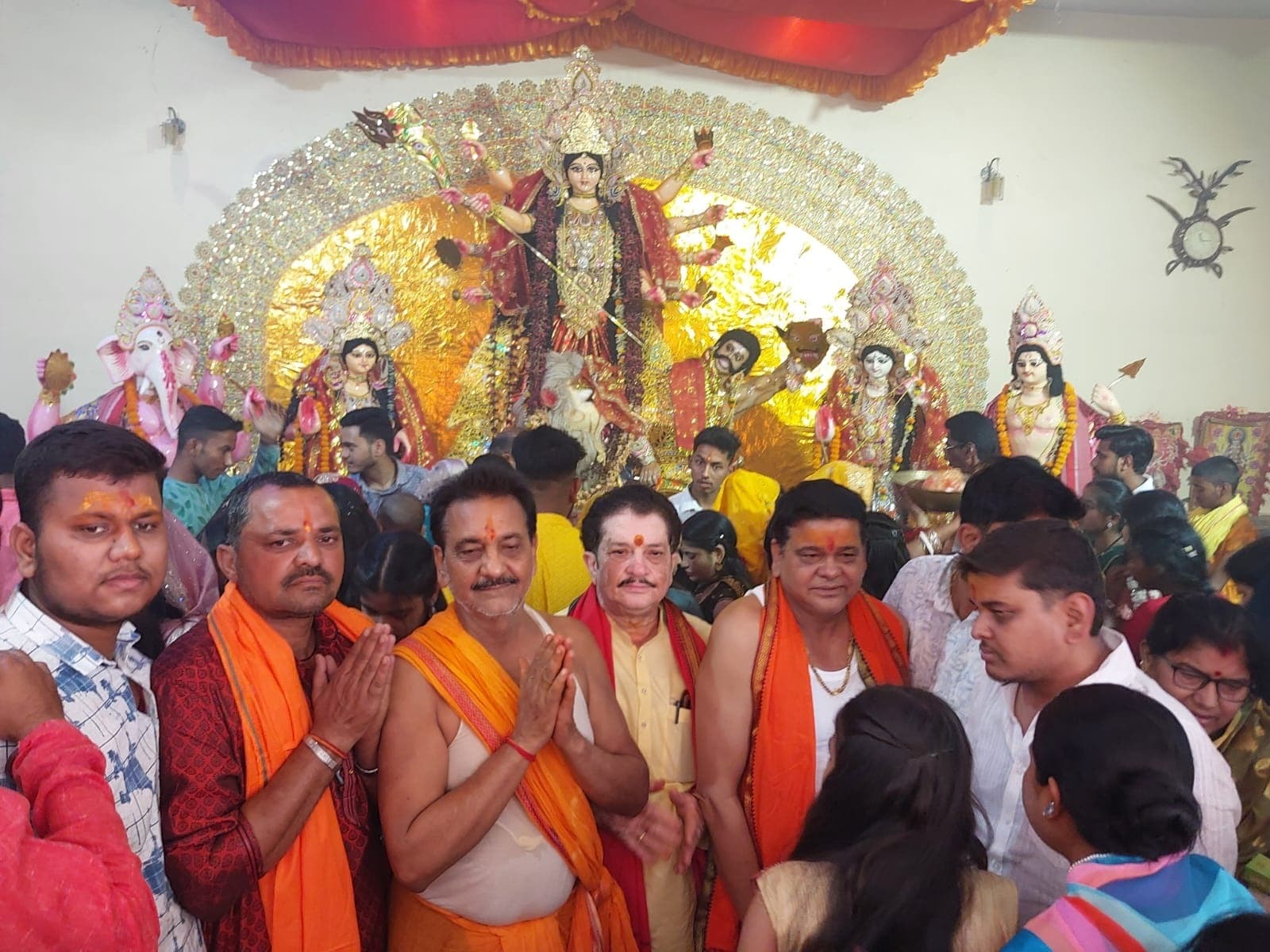 Bokaro News : मां महागौरी की हुई पूजा, पुष्पांजलि देने उमड़े श्रद्धालु