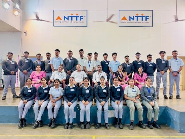 Jamshedpur News : एनटीटीएफ के 27 छात्रों का डॉ रेड्डी कंपनी में चयन, मिलेगा 3.50 लाख का पैकेज