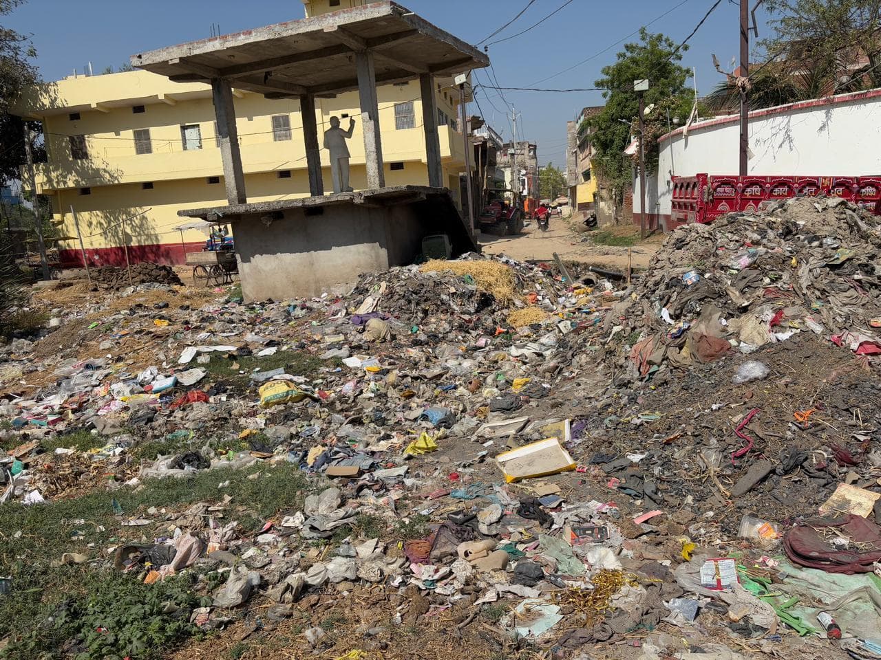 हर माह 21 लाख रुपये खर्च, पर सफाई का काम नदारद