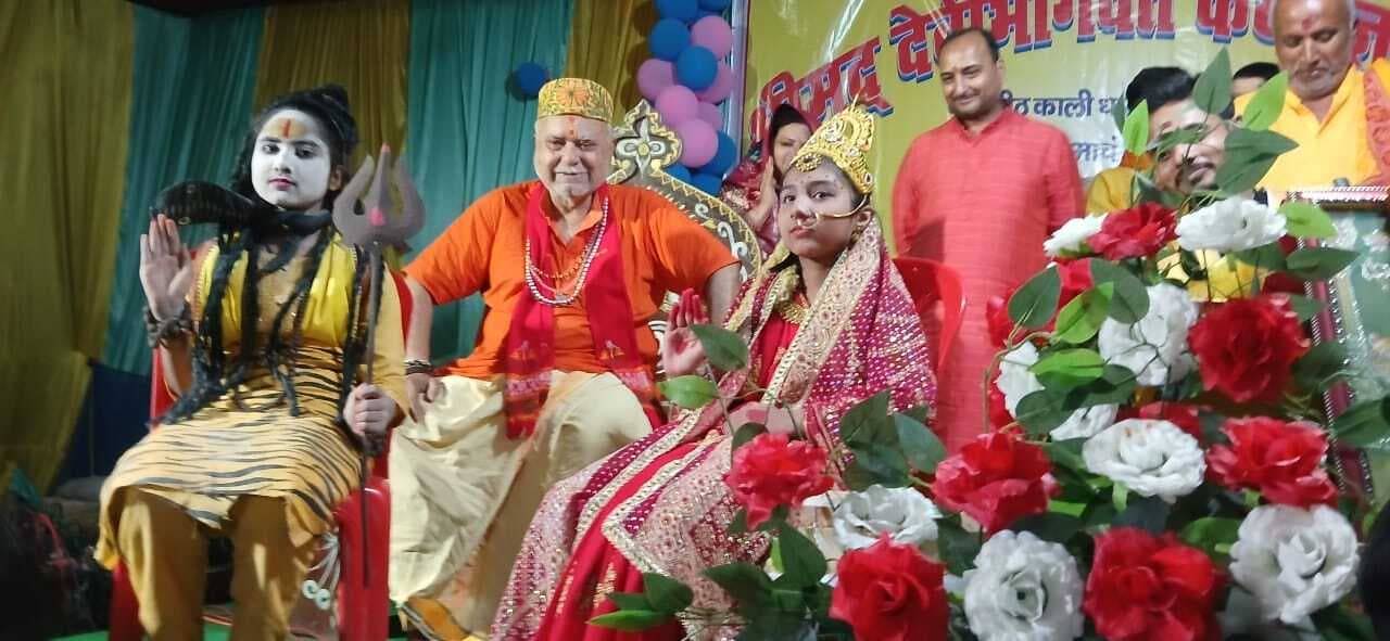 रामनवमी पर झूमें श्रद्धालु, शिव-पार्वती विवाह की झांकी ने मन मोहा