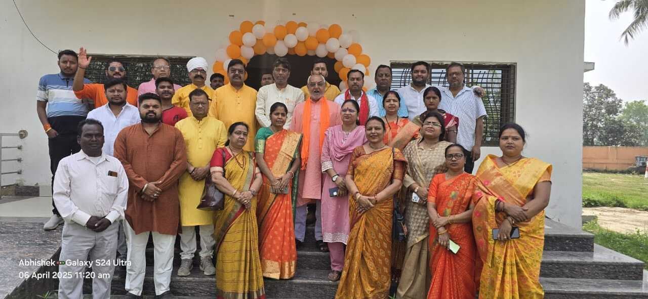 भाजपा को विकसित करने वाले महापुरुषों को कार्यकर्ताओं ने किया नमन