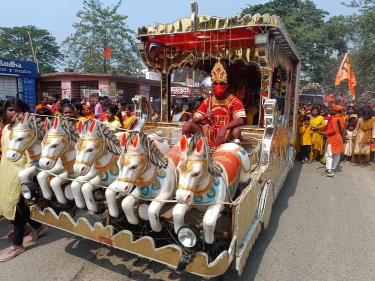 एक ही नारा, एक ही नाम जय श्रीराम के जयकारे से गूंजा शहर