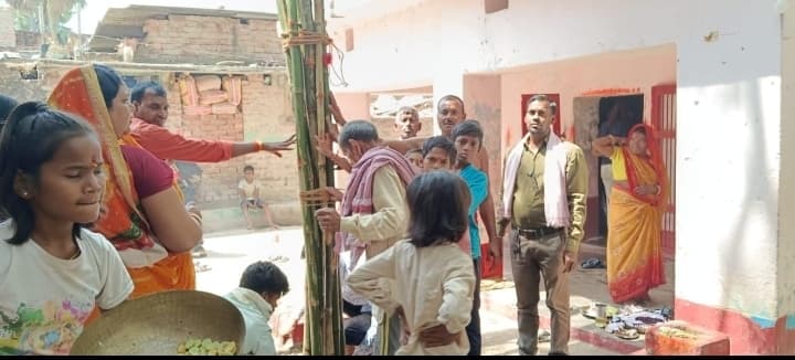 मंदिरों व घरों में लहराया महावीरी ध्वज