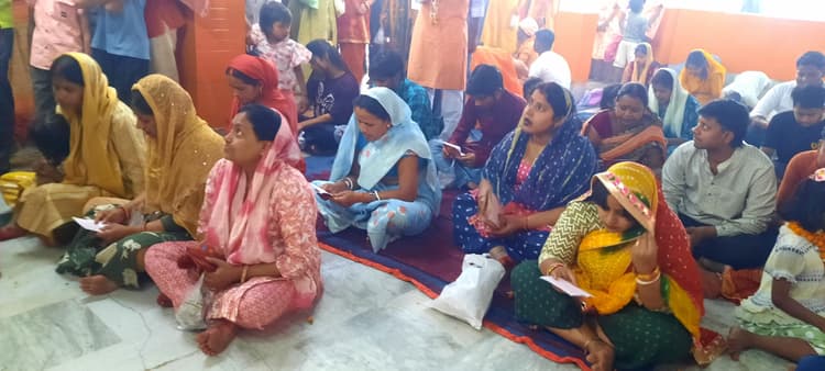 भगवामय रहा शहर, श्रीराम के प्रति दिखी भक्ति