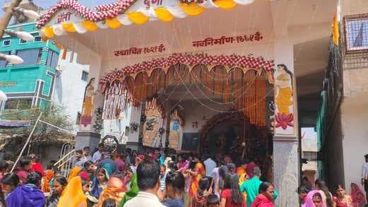 चैती दुर्गा मंदिर परिसर में दूसरे दिन भी महिला श्रद्धालुओं से चेन स्नेचिंग
