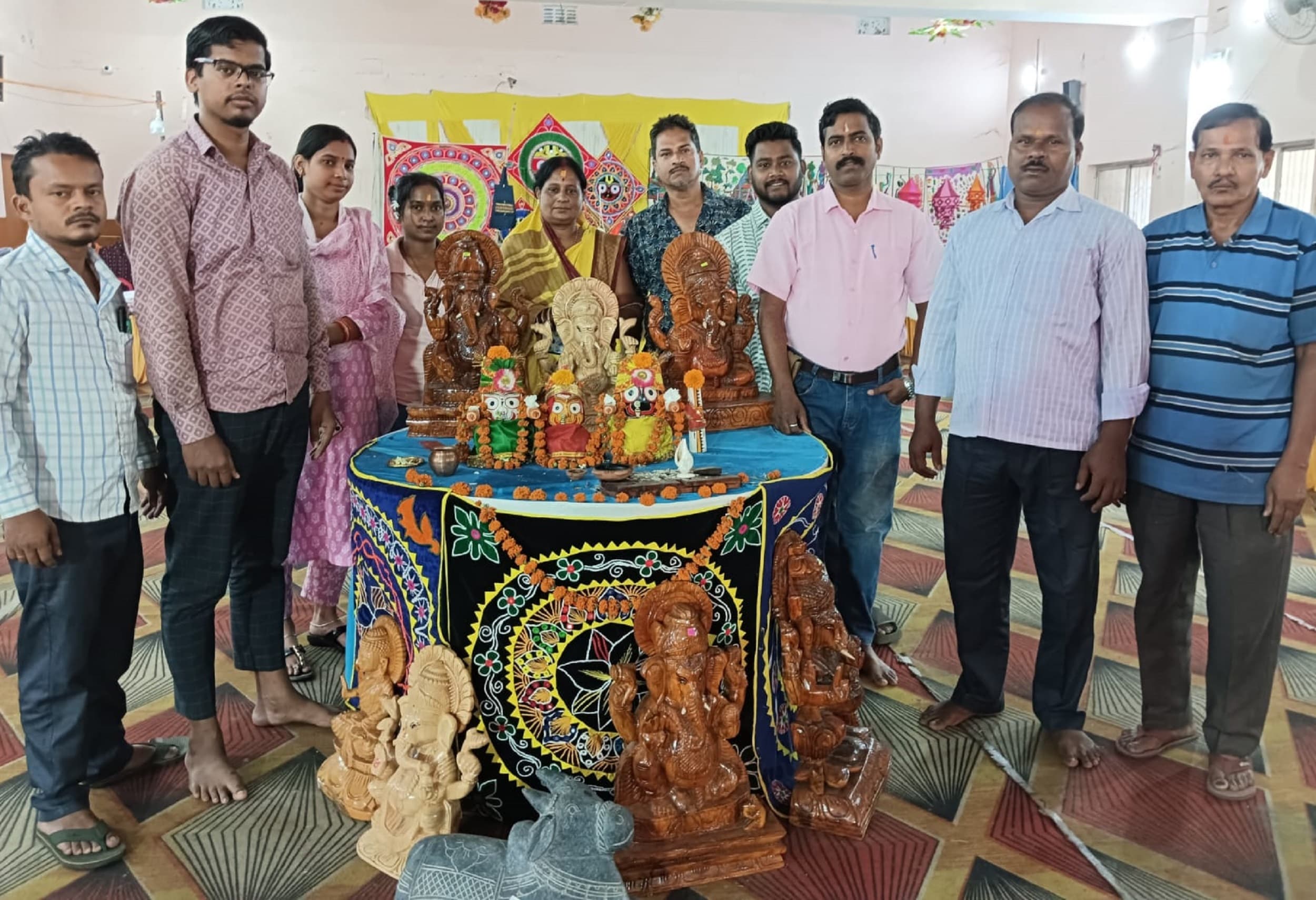 Bokaro News : ओड़िसा की हस्त-निर्मित कलाकृतियां बनी आकर्षण का केंद्र