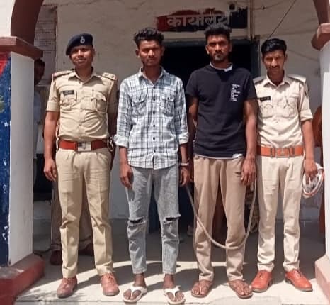 हरखौली के पास चोरी की बाइक के साथ दो गिरफ्तार