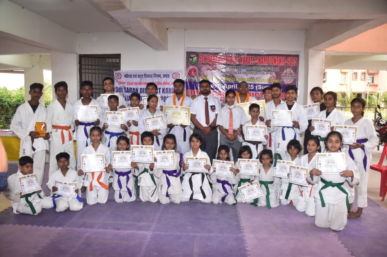 पांचवीं जिला कराटे प्रतियोगिता में खिलाड़ियों ने दिखायी प्रतिभा