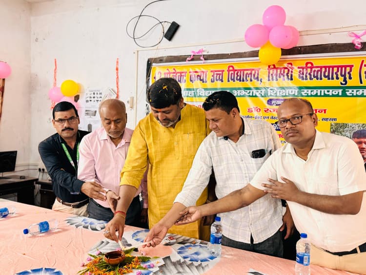 काल्पनिकता से दूर, वास्तविकता से जुड़े छात्राध्यापक : डॉ रजनीश