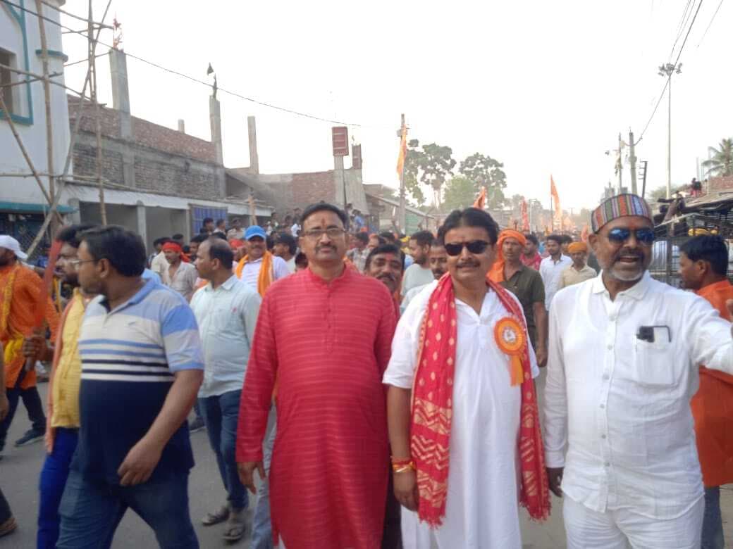 बिहारीगंज में निकली गयी शोभायात्रा