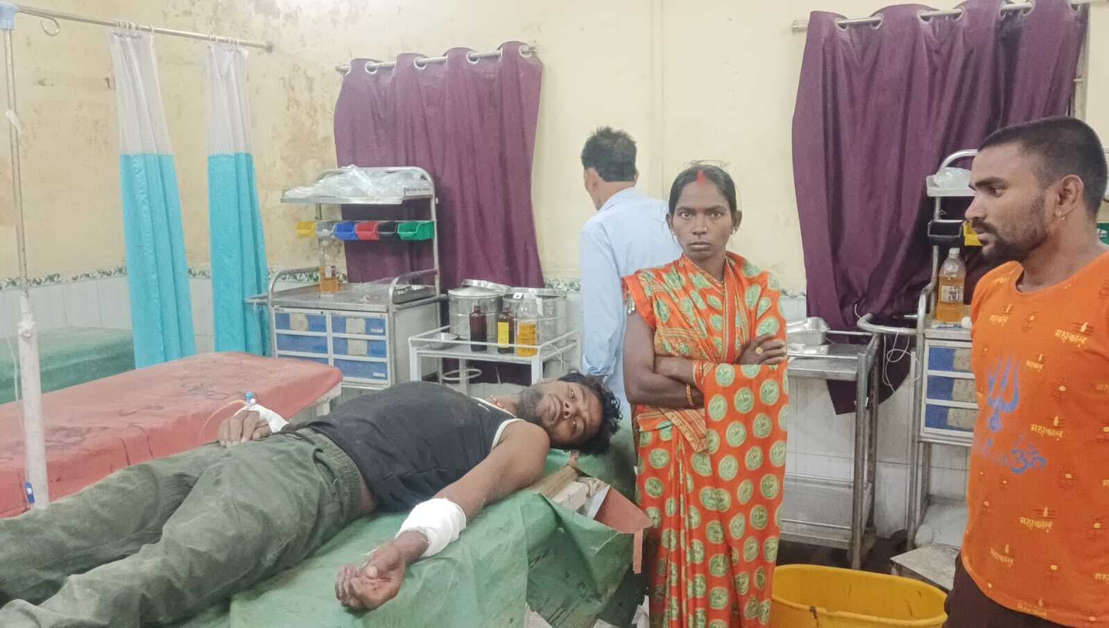 उधार के पैसे के विवाद में दोस्त ने चाकू घोंप युवक को किया जख्मी, बरौली थाने के रूपनछाप गांव की नहर के पास हुई वारदात