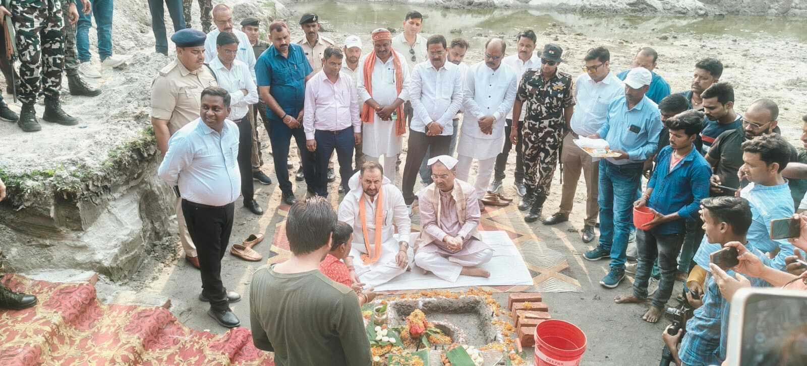 स्वास्थ्य सह विधि मंत्री ने 30 बेड वाला सीएचसी का किया शिलान्यास