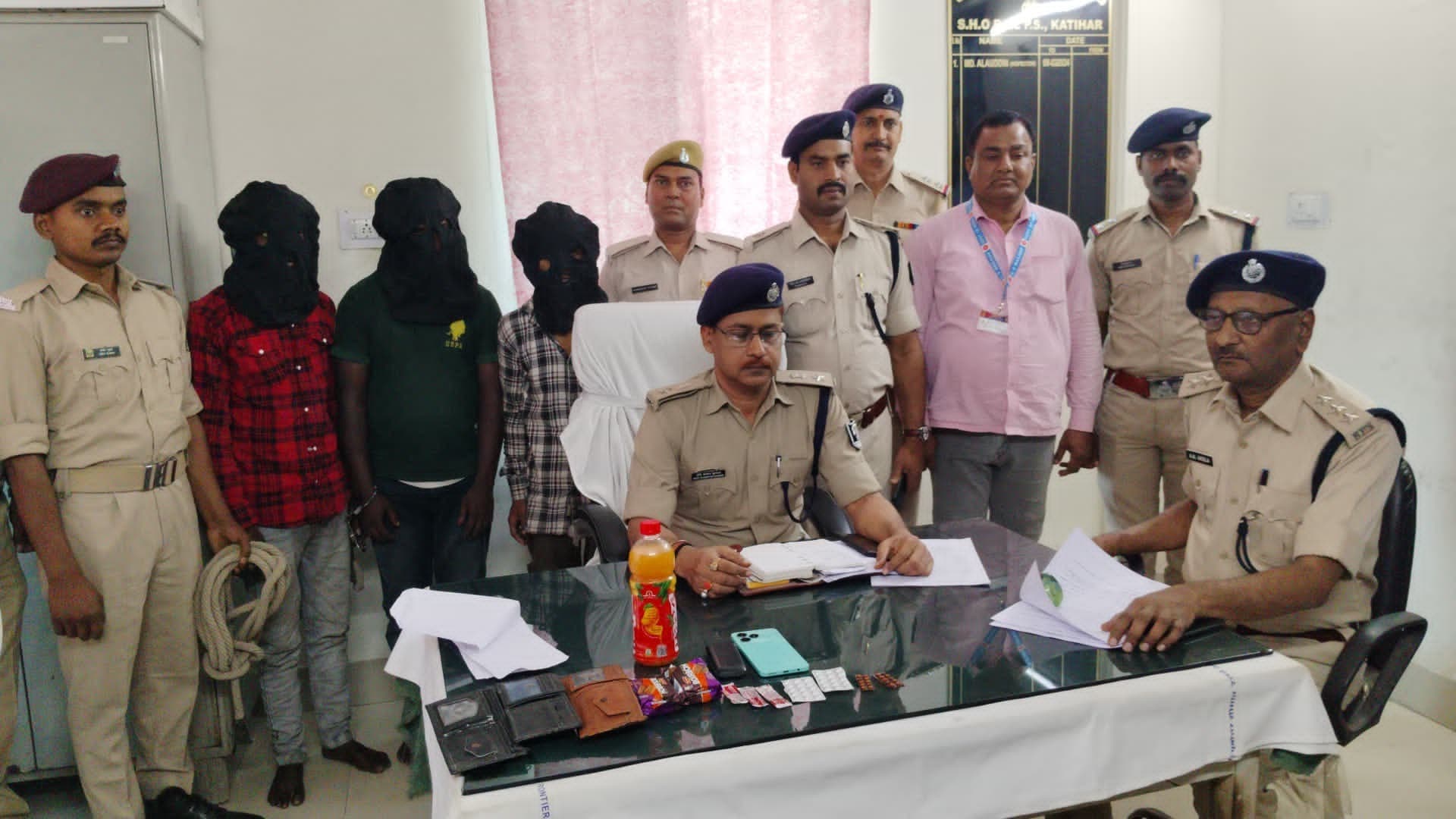 नशा खुरानी गिरोह के तीन अपराधियों को किया गिरफ्तार