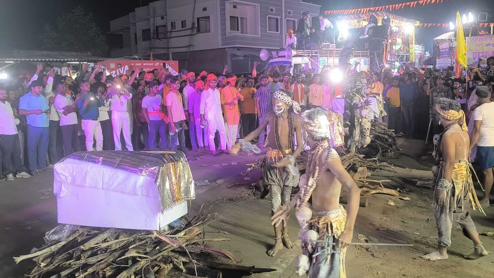 रामनवमी में दिखी बनारस के मणिकर्णिका घाट की झांकी