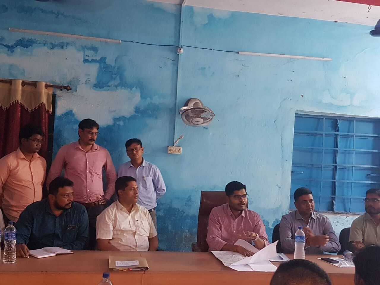 Dhanbad News: सुरूंगा ओबी डंपिंग मामले की प्रशासनिक जांच शुरू, एडीएम ने पीओ को लगायी फटकार