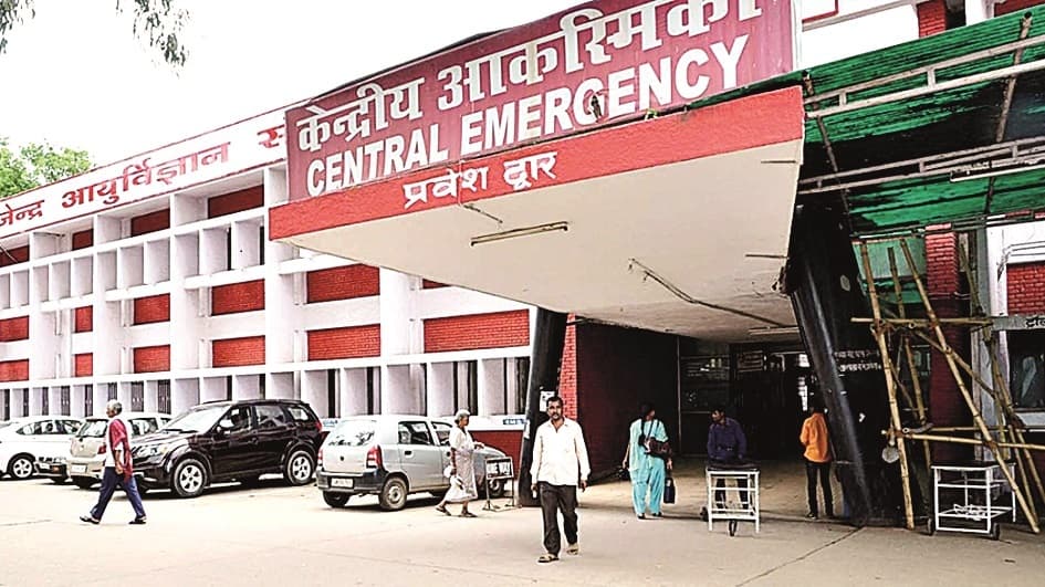 Ranchi News : दवाइयां उपलब्ध हैं, फिर निजी दवा दुकान कैसे पहुंच जा रही रिम्स की पर्ची : निदेशक