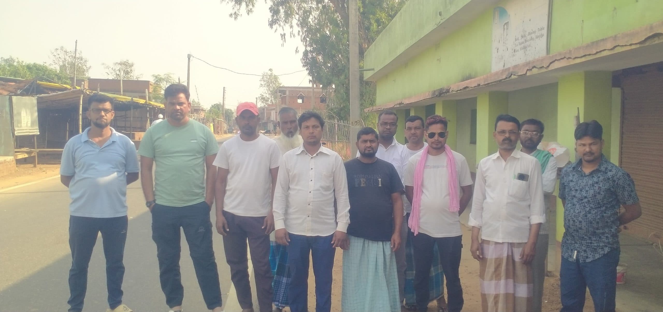 Giridih News: हॉल्ट में प्लेटफार्म नहीं, नाला पर पुल नहीं, कागज पर है जल नल योजना