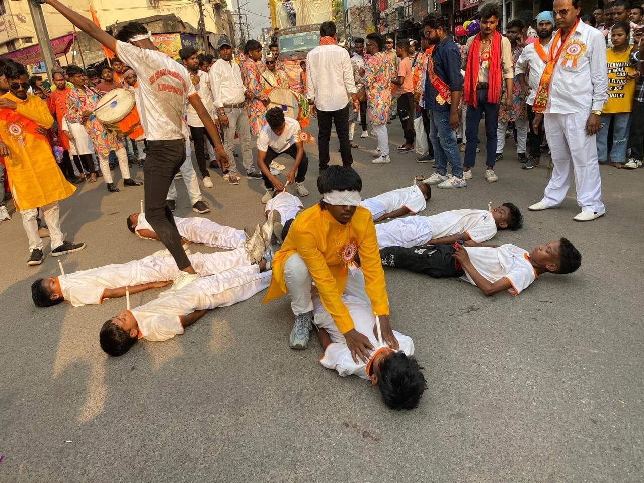 शहर के मुख्य मार्ग से निकला भव्य रामनवमी जुलूस, 17 अखाड़ा कमेटियां हुईं शामिल