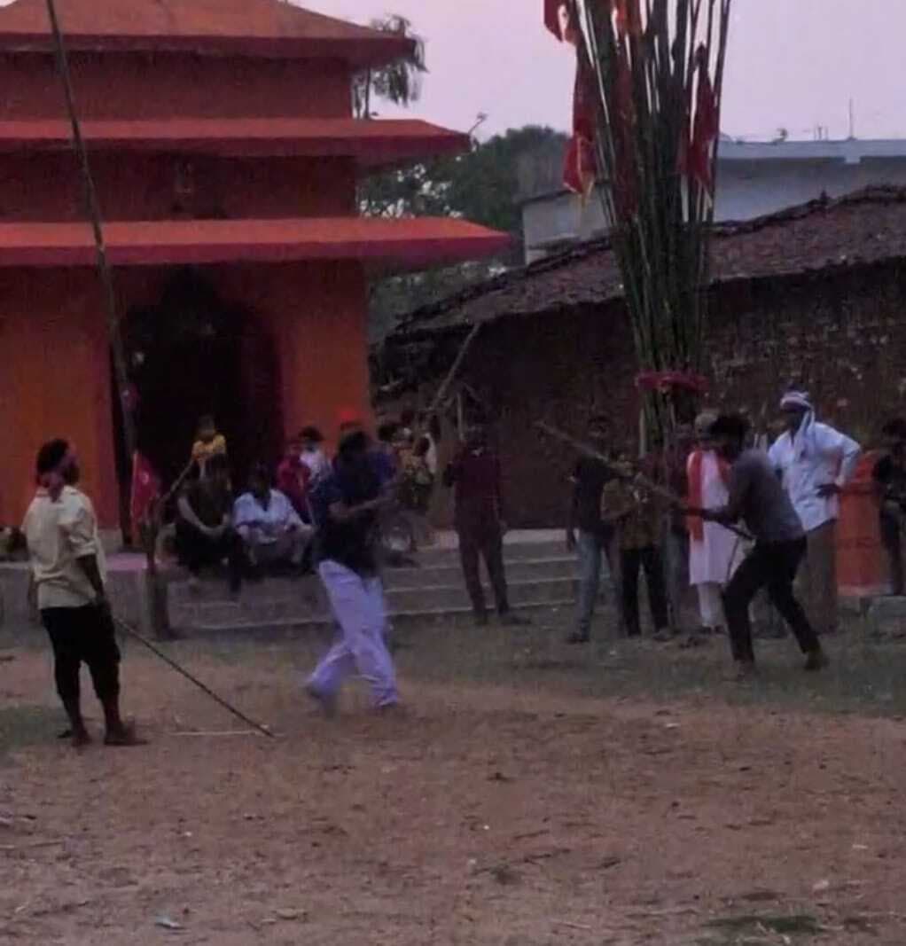 Giridih News: पिता-पुत्र खेल रहे थे लाठी, हृदयाघात से पिता की मौत