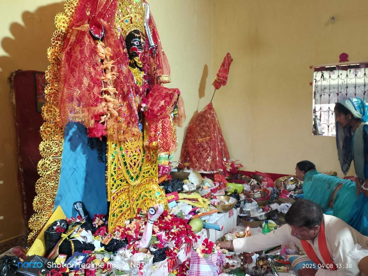 मोंगलाबांध में आयोजित चैती काली पूजा का समापन