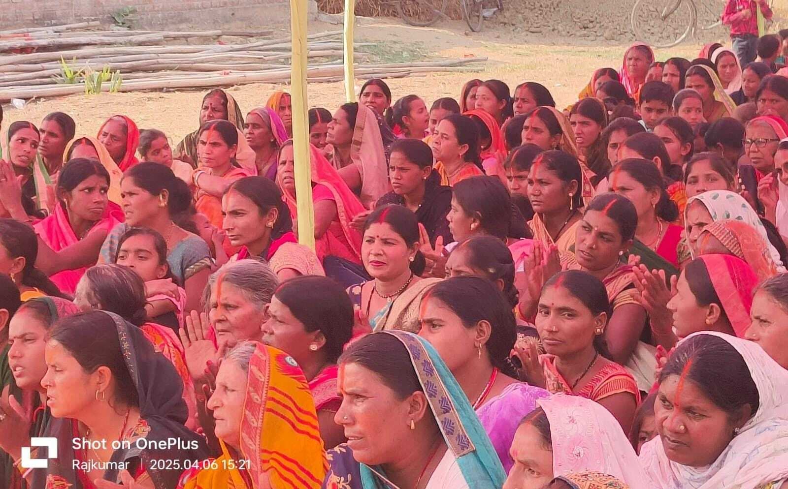 अकोथरा गांव में आयोजित शिवगुरु महोत्सव