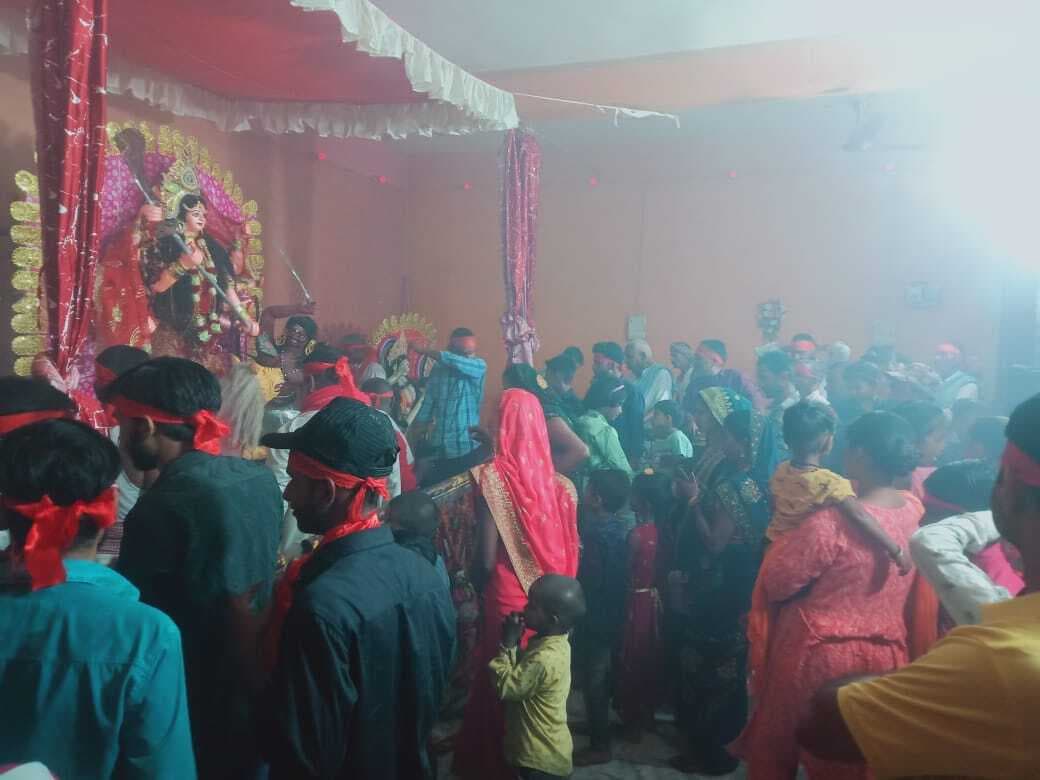 नम आंखों से मां वसंती को दी गयी विदायी