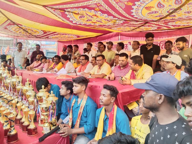 शस्त्र चालन में पुंदाग और जगन्नाथपुर मंडल को प्रथम पुरस्कार