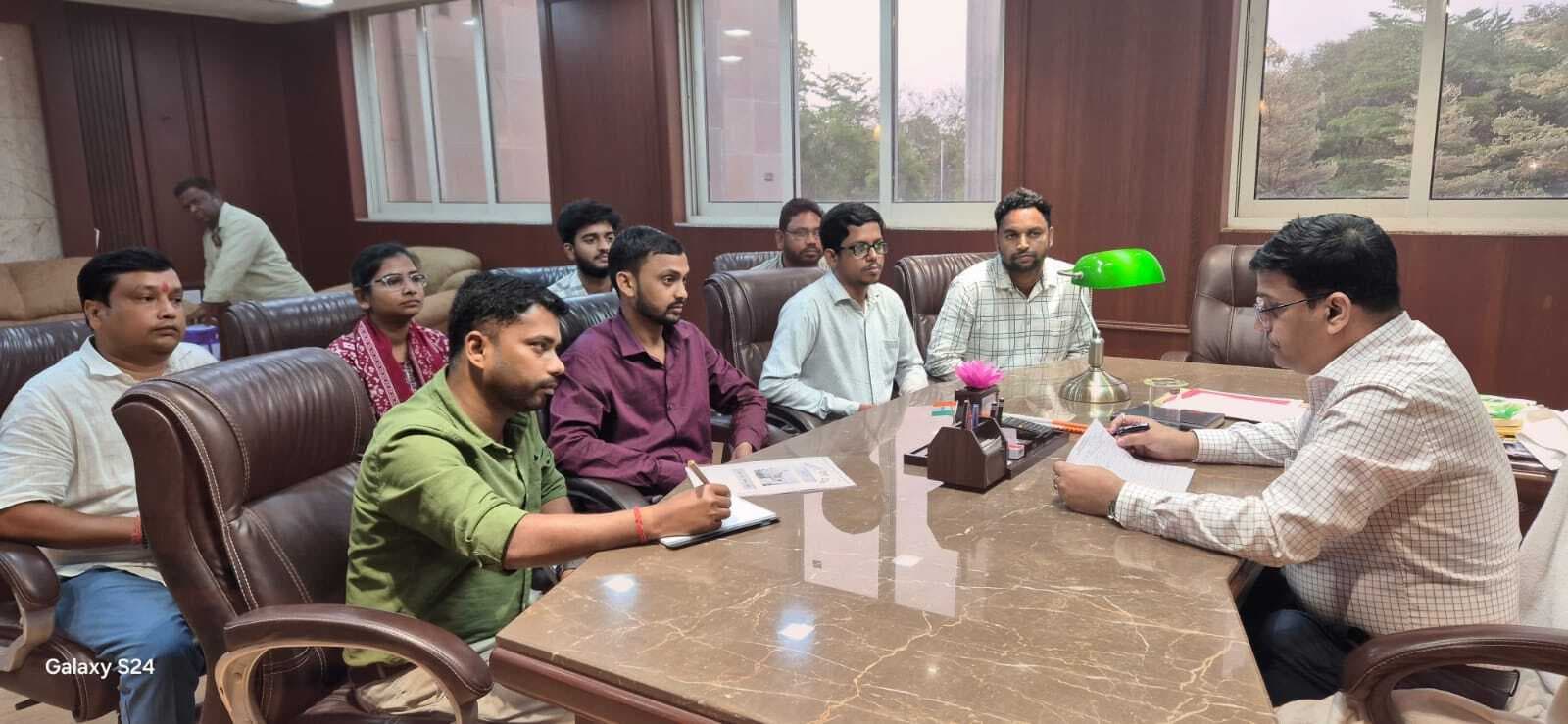 deoghar news : तालाबों का जीर्णोद्धार कार्य शुरू नहीं करनेवाले 11 संवेदकों को नोटिस