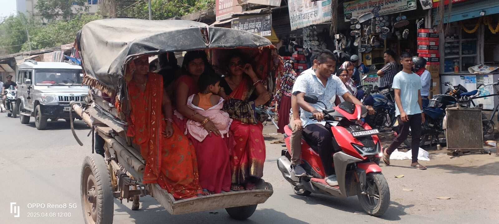 लौट आया टमटम का दिन, सुनाई देती रही घोड़े की टाप