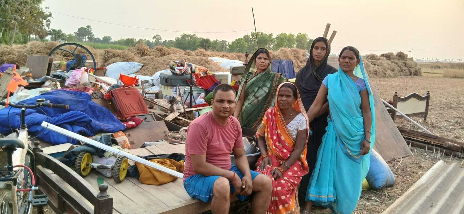 Aurangabad News : ग्रामीणों के विरोध के बीच दो घरों पर चला बुलडोजर, फिर आया स्टे ऑर्डर