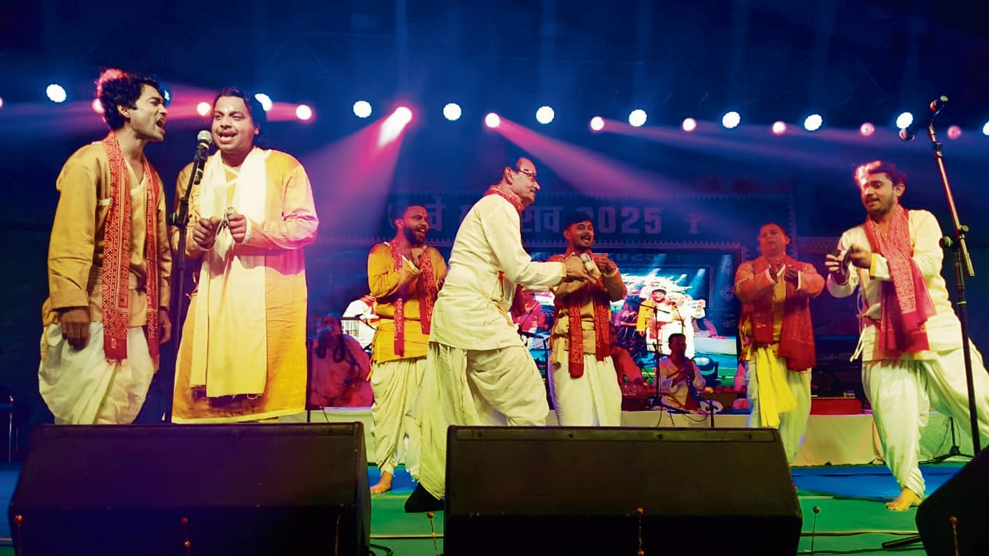 Gopalganj News  : मोरवा मचावे जइसे सोरवा गरज सुनि, प्यारी छपटाली राही देखि के बिदेसिया...