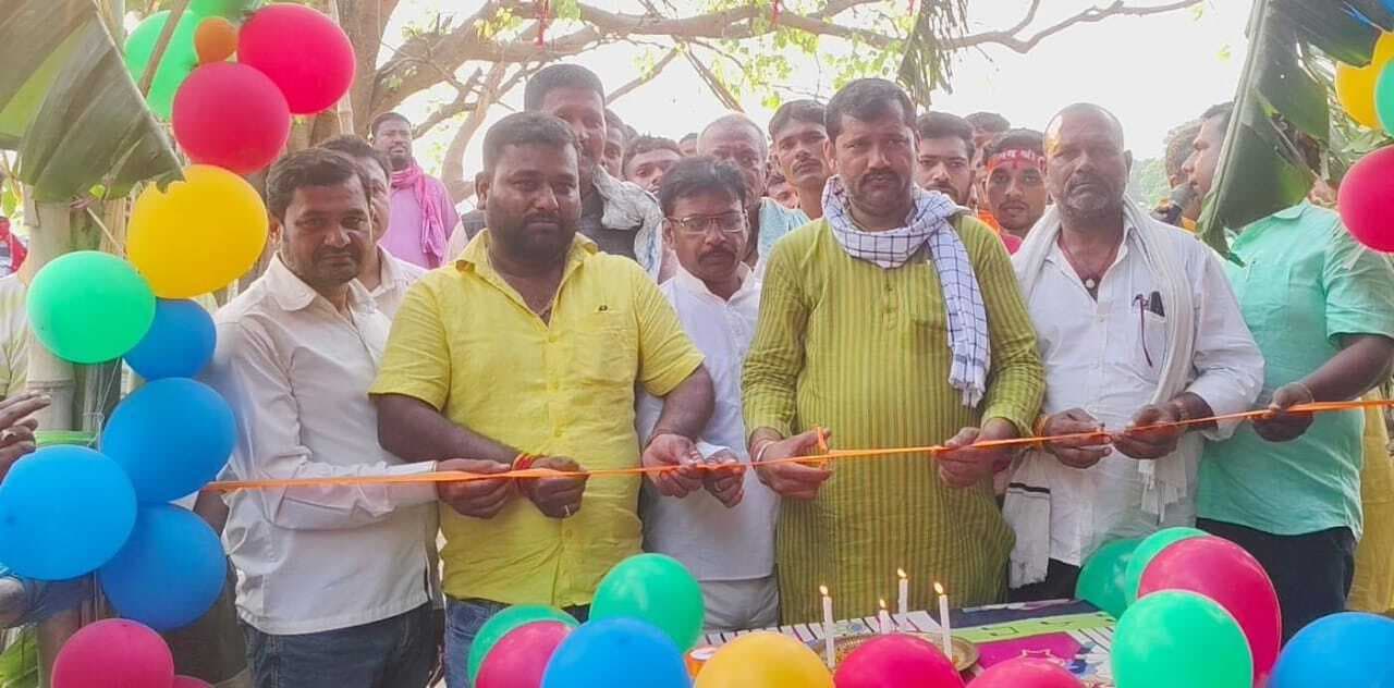 बंगलिया में कलश शोभायात्रा के साथ रामधुनी यज्ञ शुरू