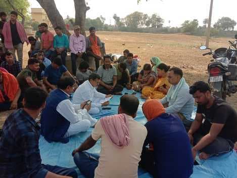 भूख हड़ताल कर रहे कर्मियों से मिला कांग्रेस का प्रतिनिधिमंडल